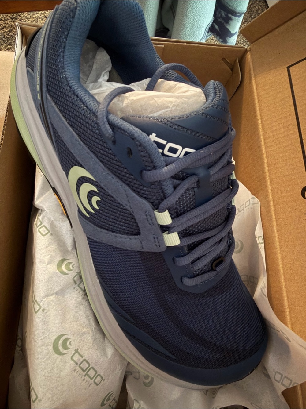Topo Athletic Terradventure 3 New in Box - Picture 3 of 4
